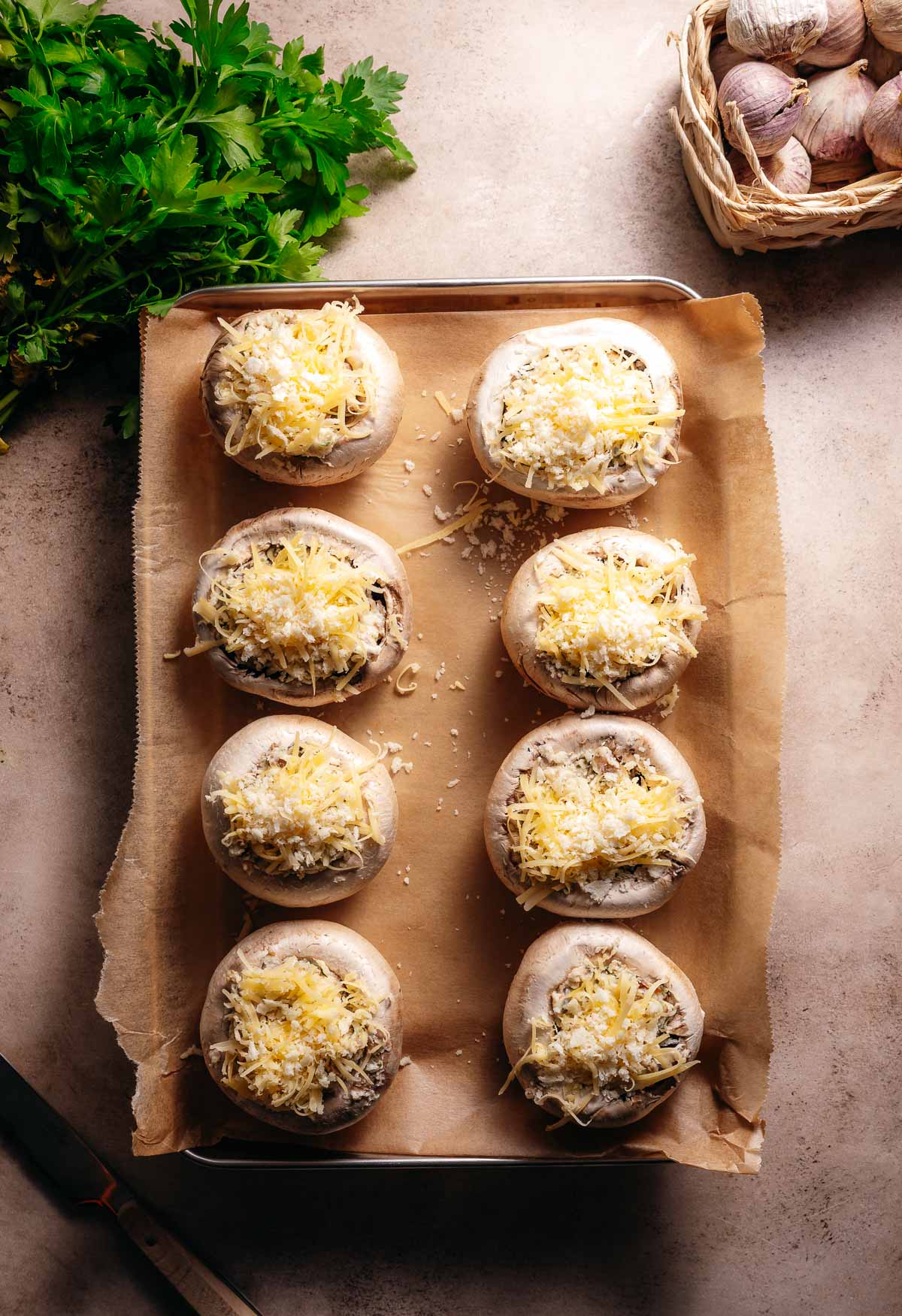 Stap 4 chamignons vullen en in de oven bakken