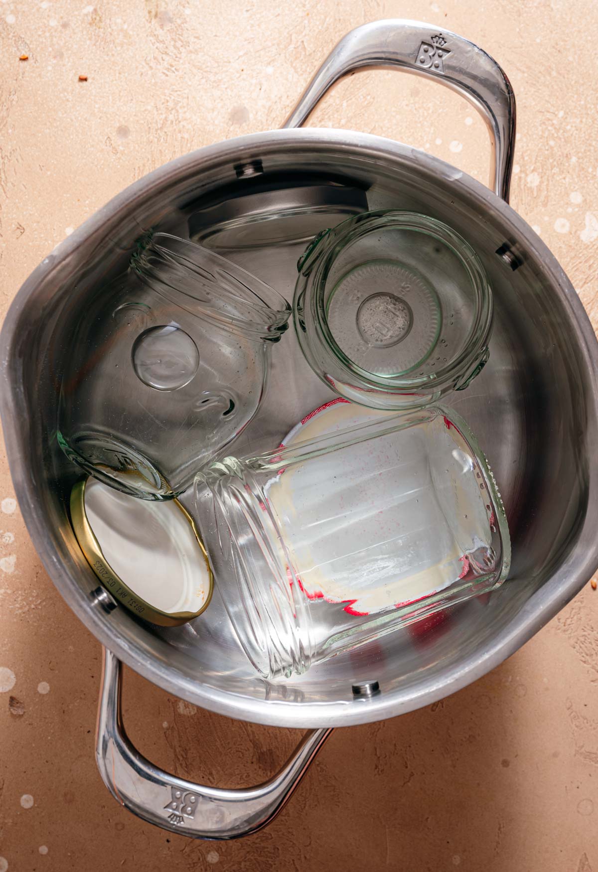 Stap 2: Glazen potjes uitkoken