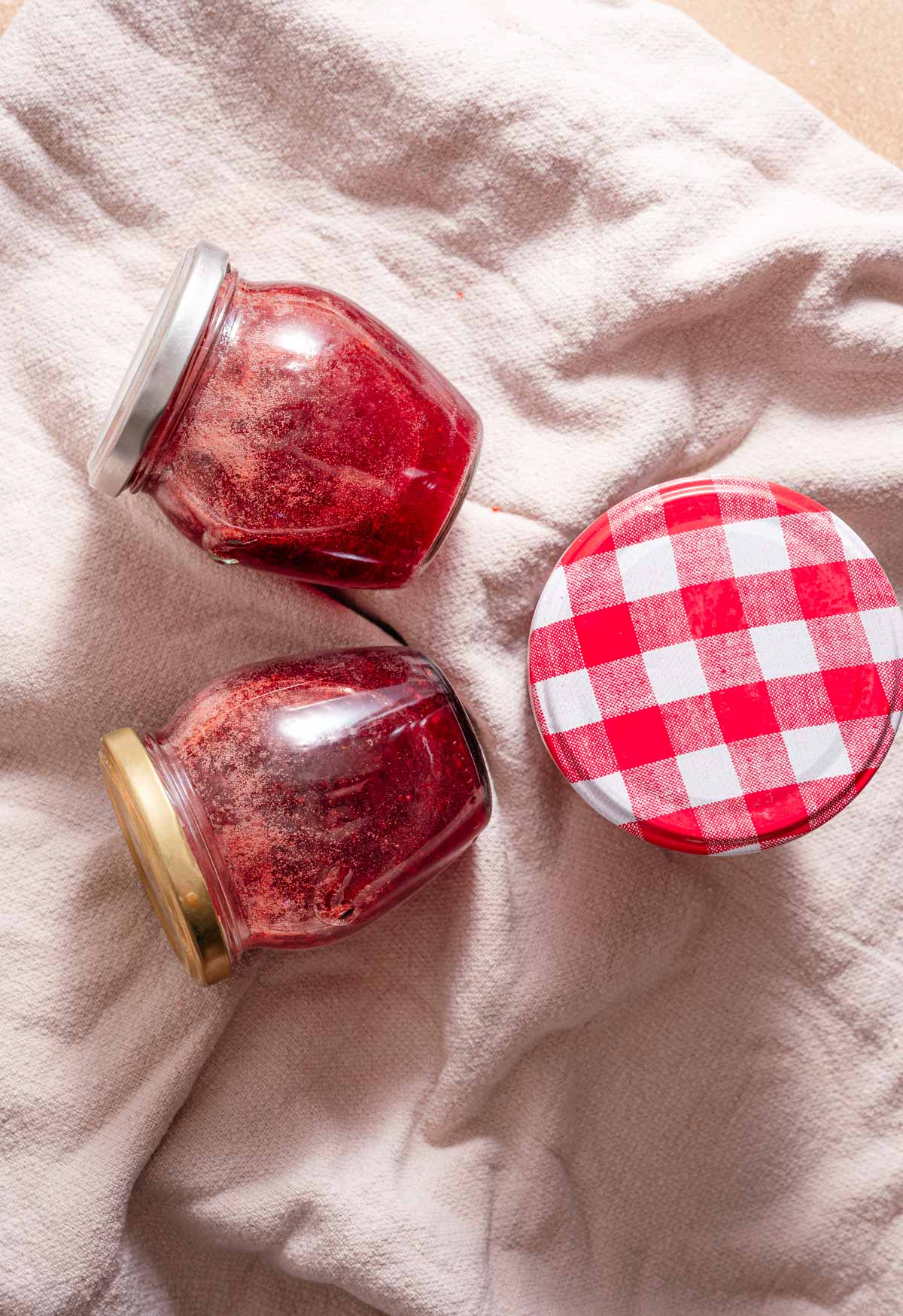 Stap 4: Aardbeienjam in potjes doen