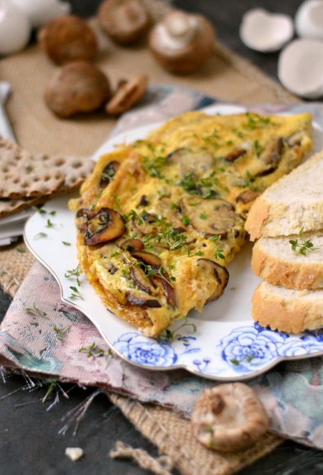 Omelet met champignons en kaas - Eef Kookt Zo