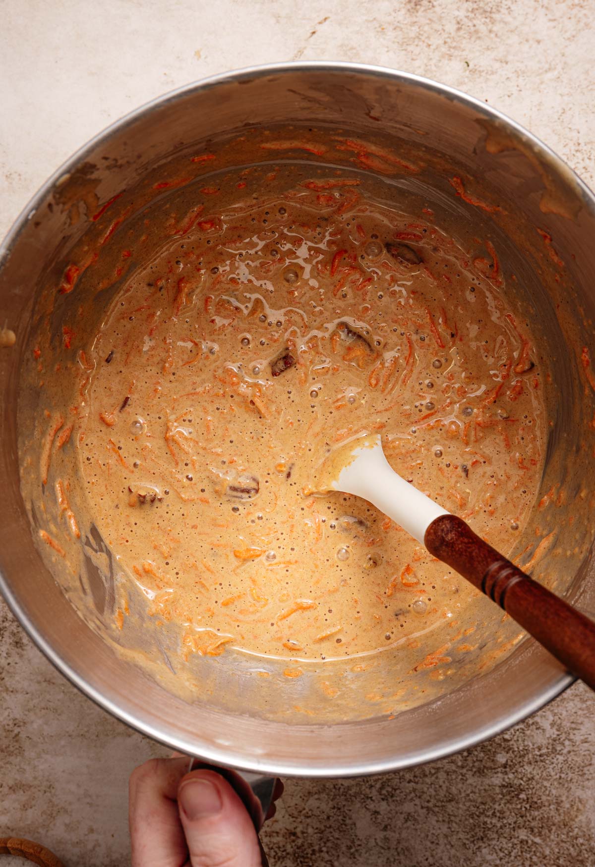Stap 1: beslag maken voor de carrot cake