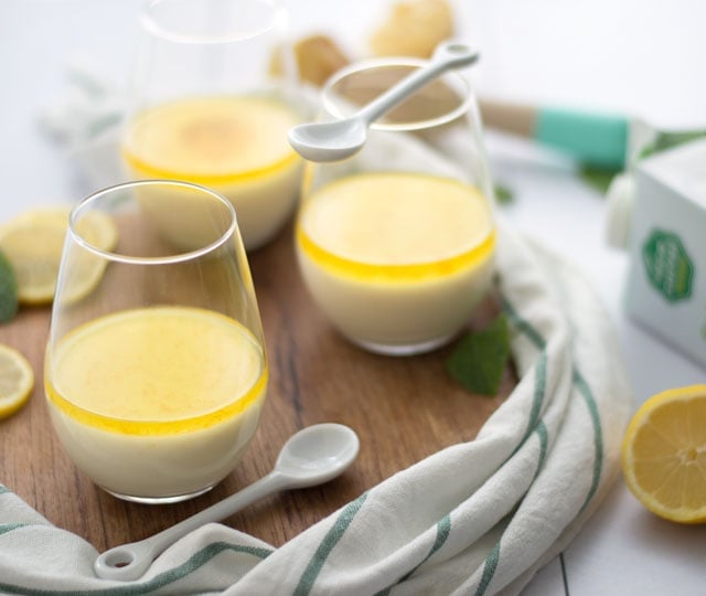 Yoghurt panna cotta met citroen