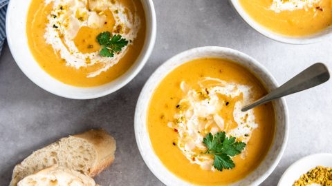 Pompoensoep met zoete aardappel