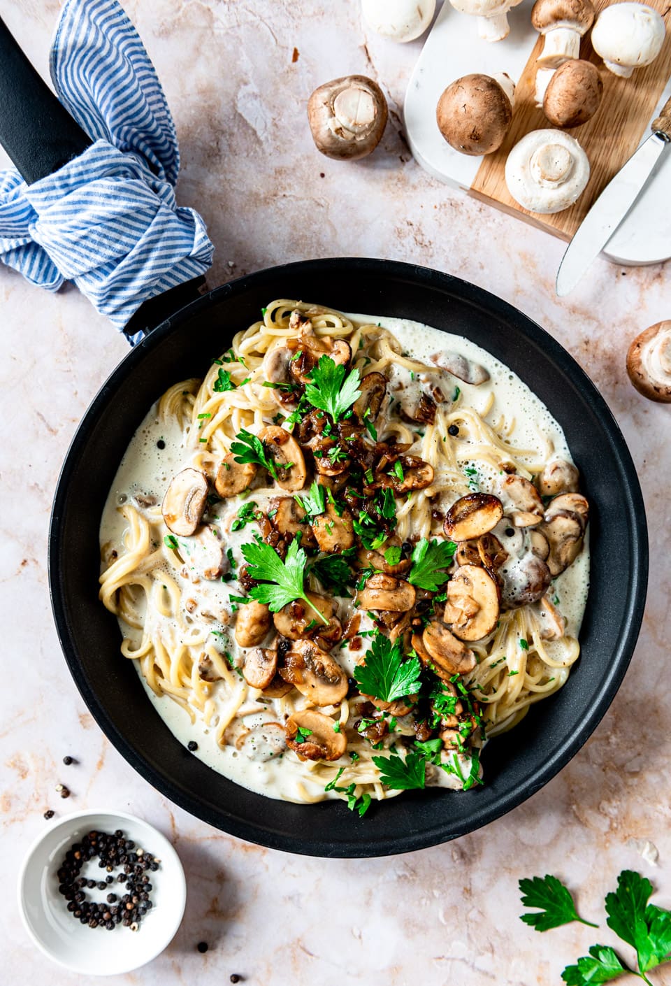 Spaghetti champignons roomsaus recept