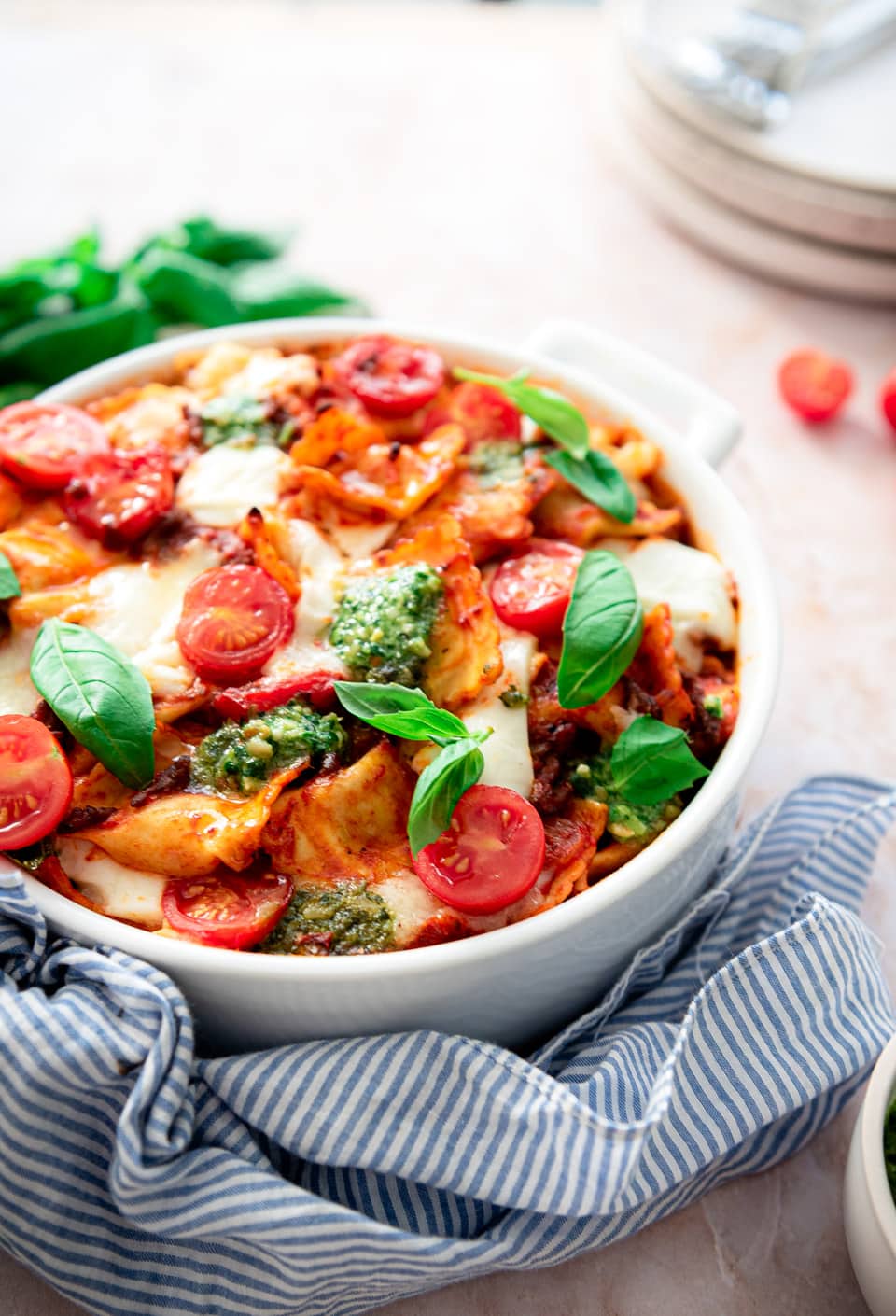 Ovenschotel met ravioli en gehakt