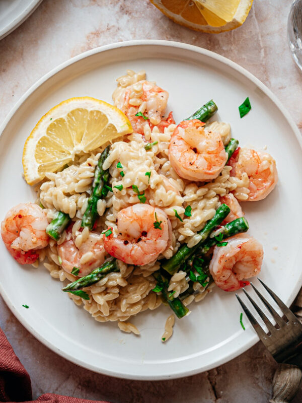 Orzo met garnalen en groene asperges