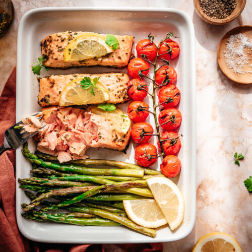 Zalm uit de oven met groenten