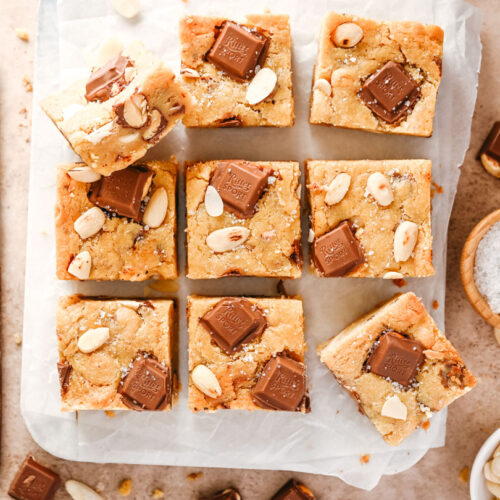 Blondie met chocolade en amandel