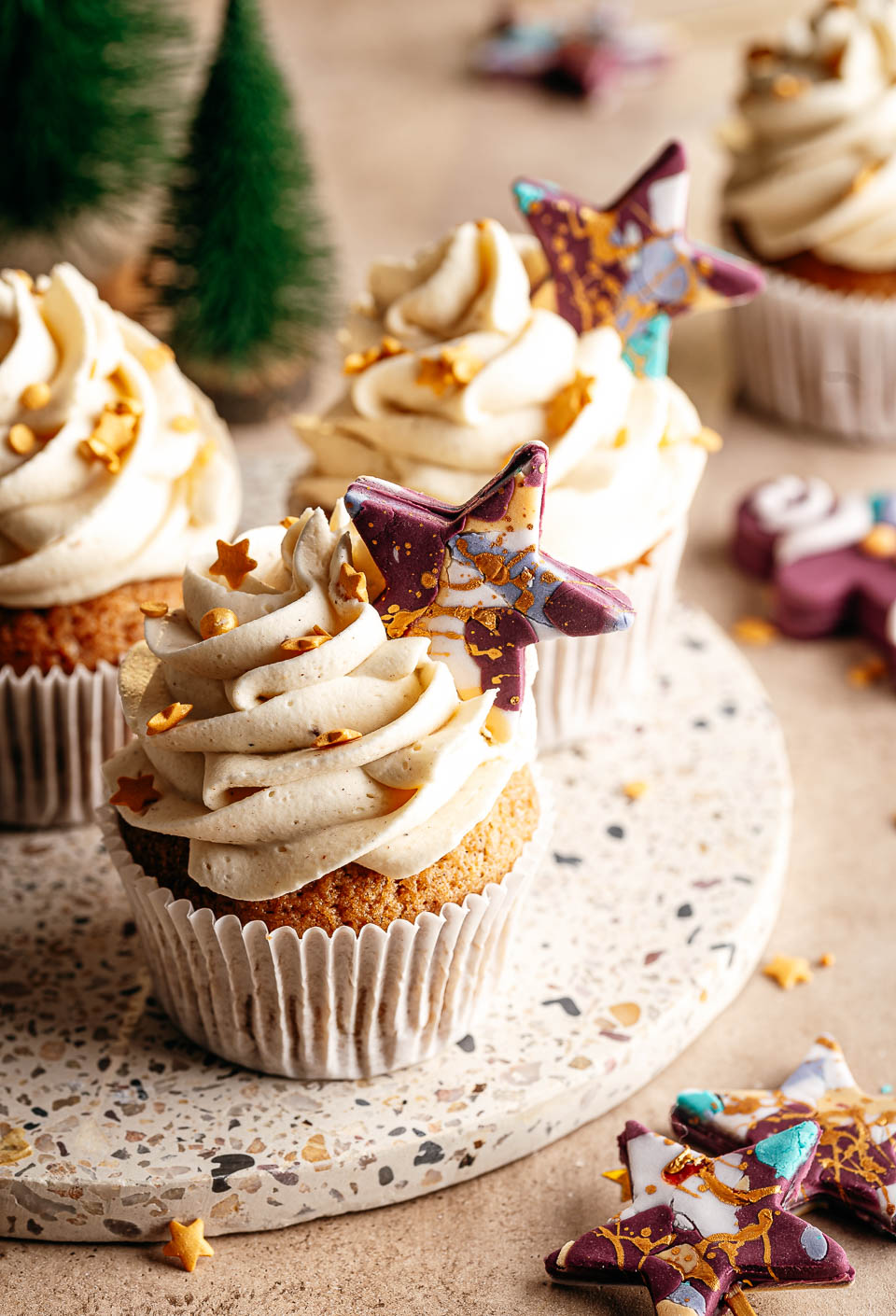 Gingerbread cupcakes maken