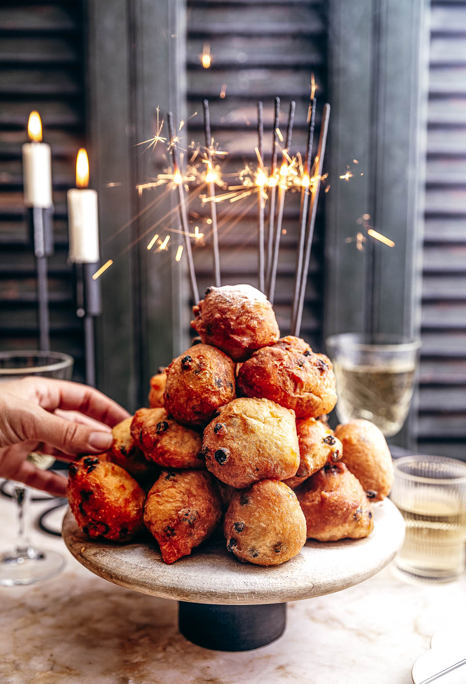 Zelf oliebollen met krenten en rozijnen maken