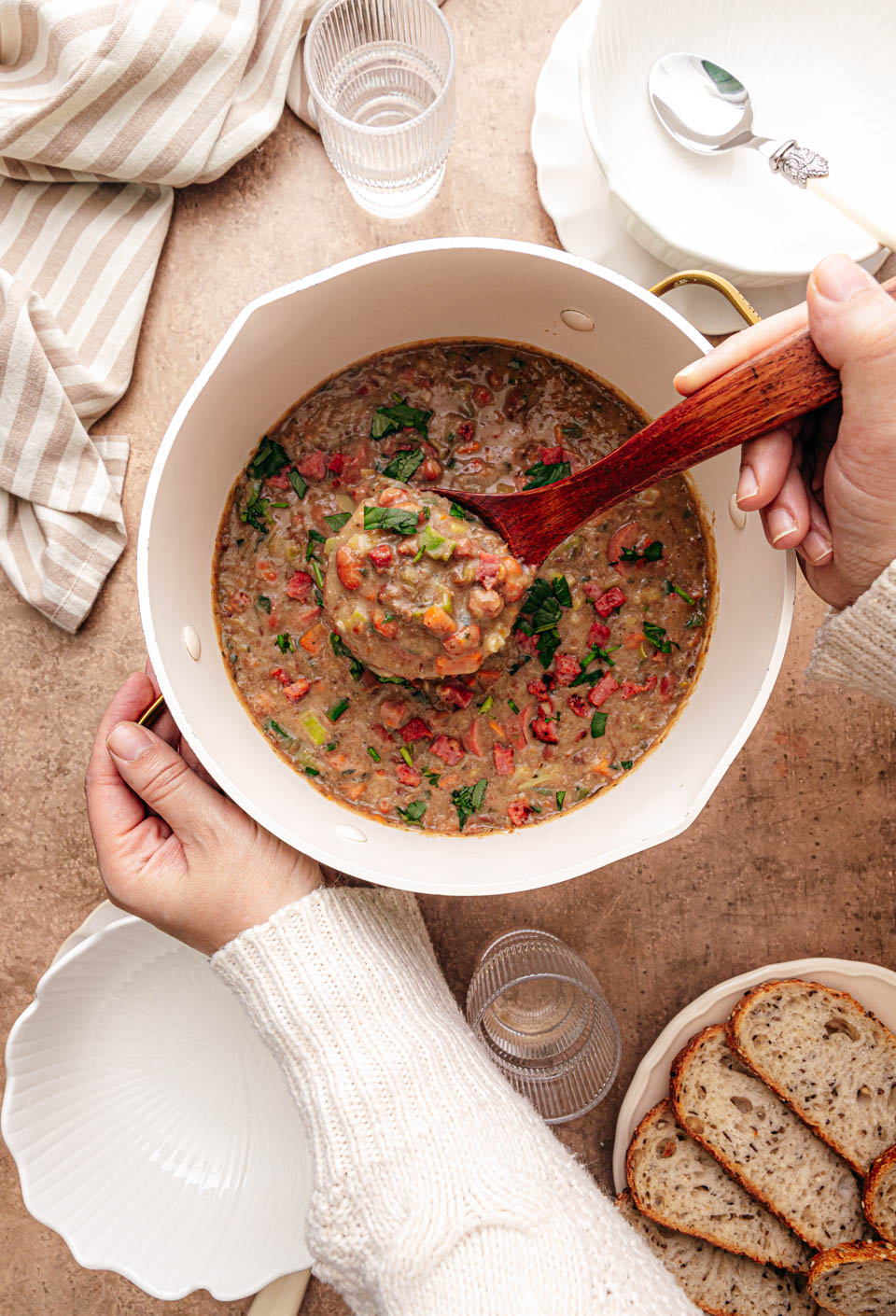 Soep van bruine bonen