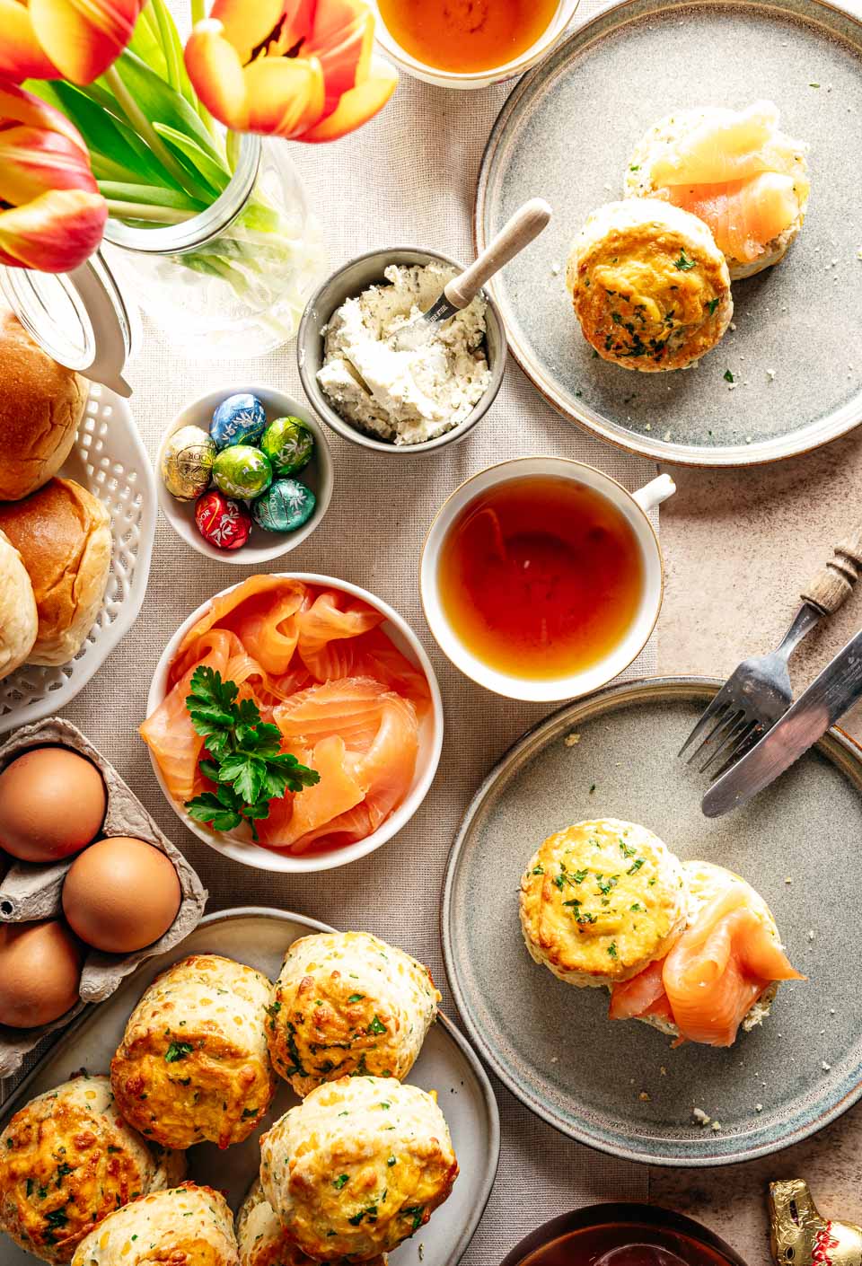 Hartige scones met kaas en kruiden