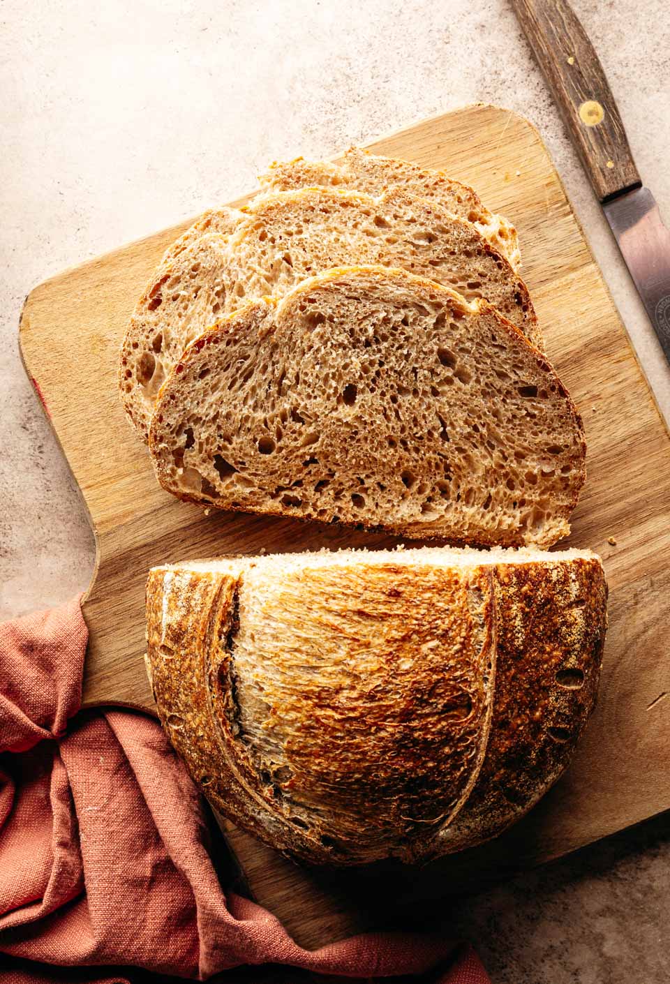 Zuurdesembrood met een zuurdesemstarter maken