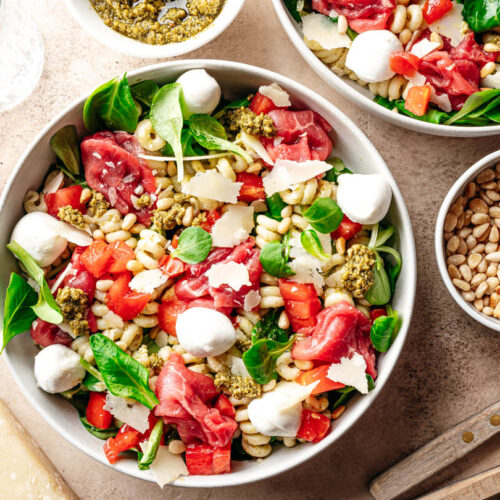 Pastasalade met carpaccio