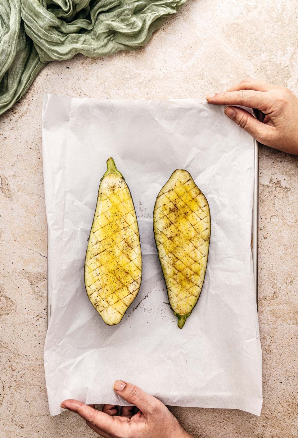 Aubergines in de oven bakken