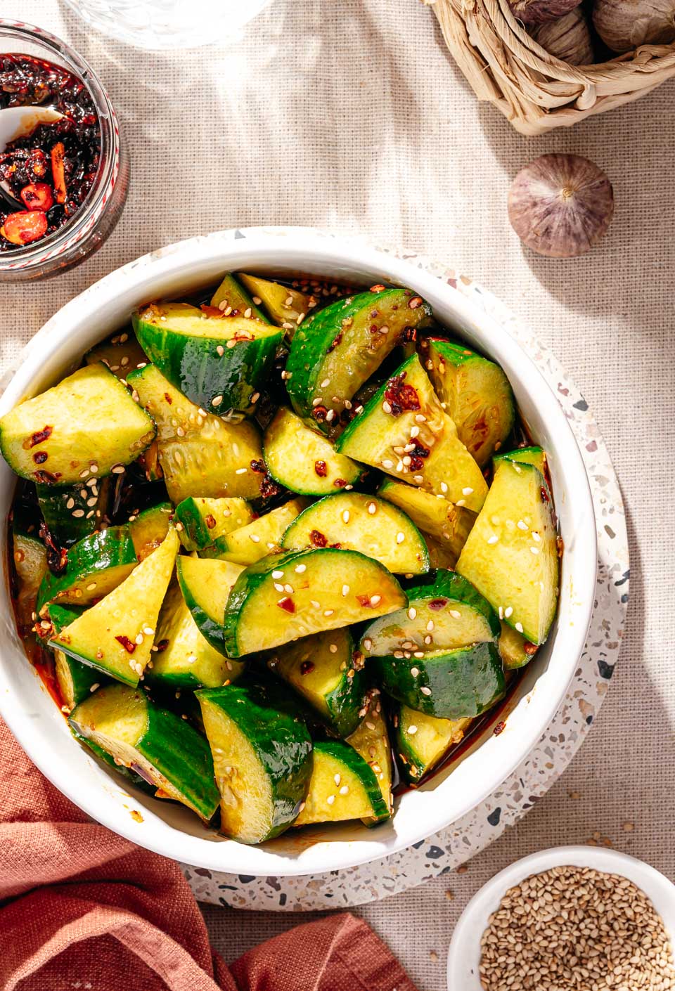 Aziatische zoetzure komkommersalade