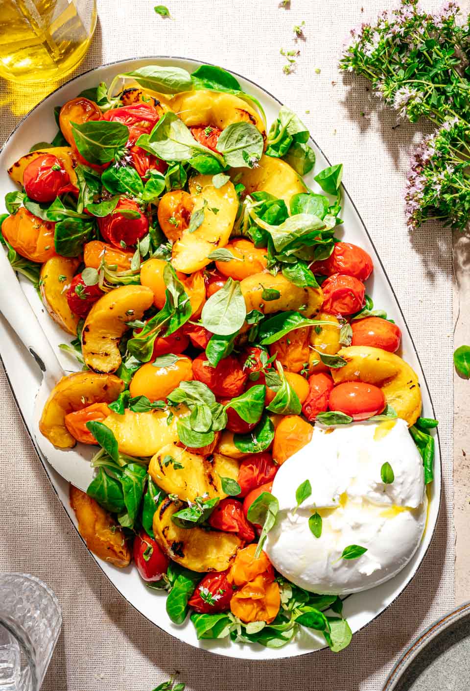 Salade met gegrilde perzik