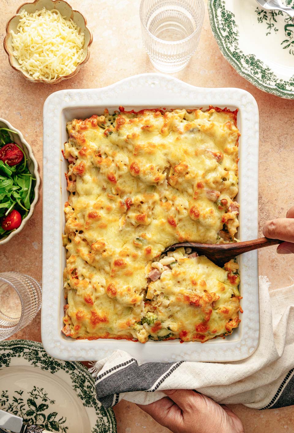 Ouderwetse macaroni met ham en kaas