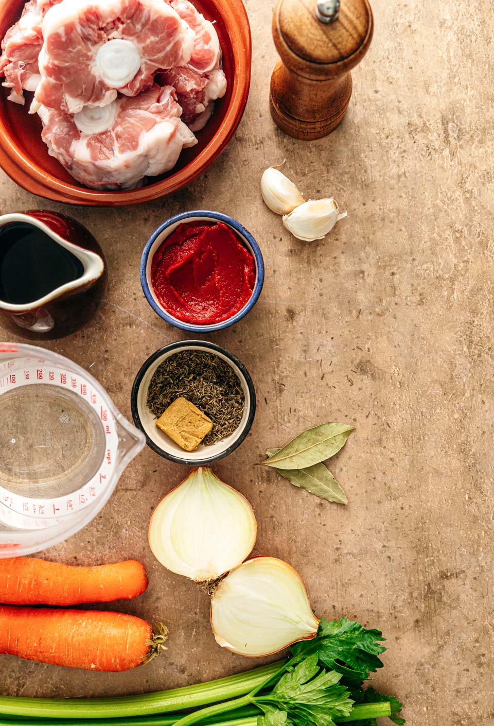 Ingredienten voor ossenstaartsoep