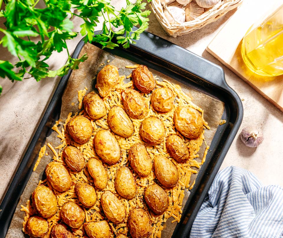 Krokante aardappels met kaas