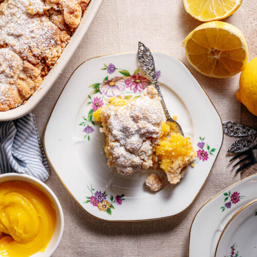 Lemon curd cake