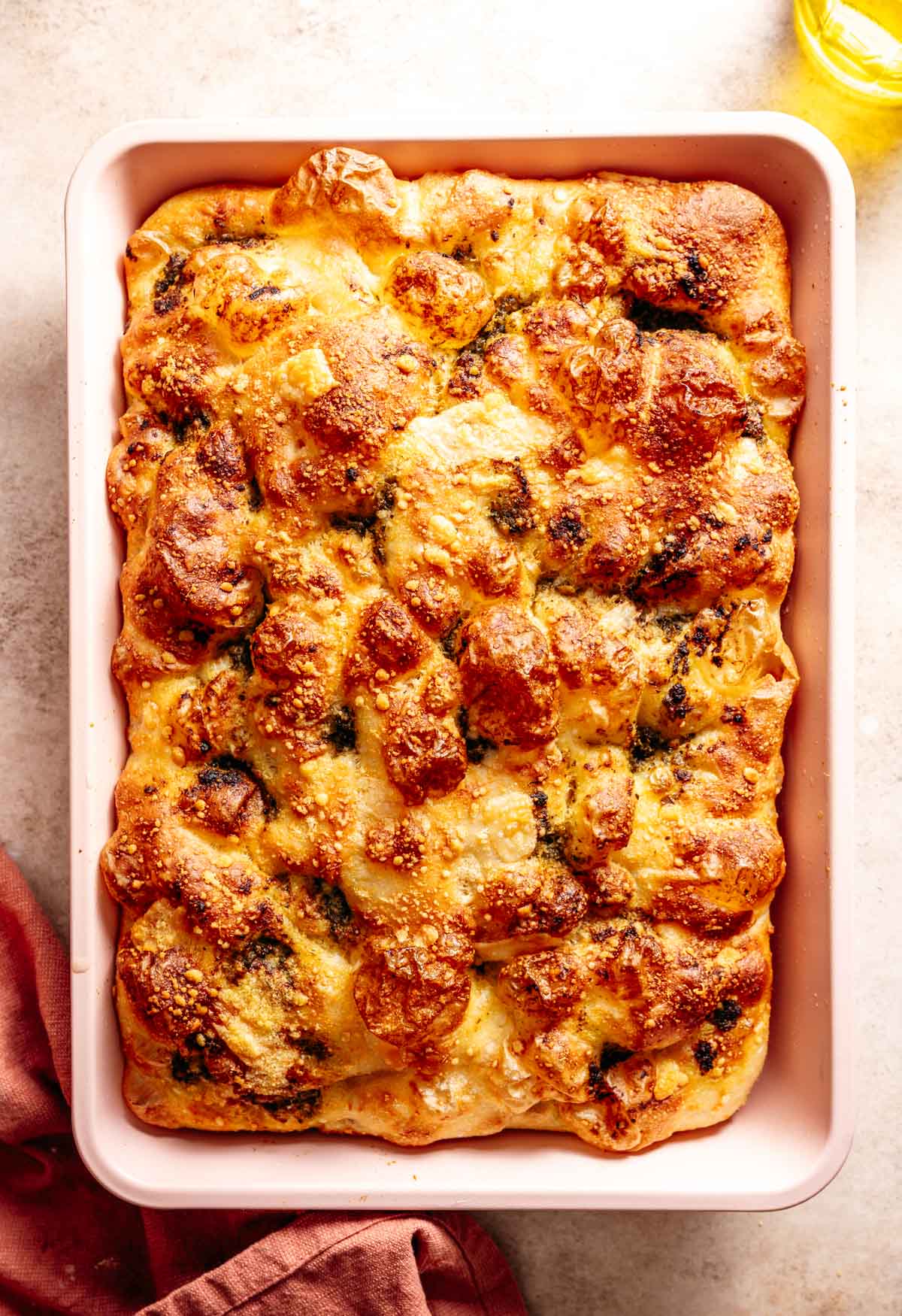 Pesto kaas focaccia recept