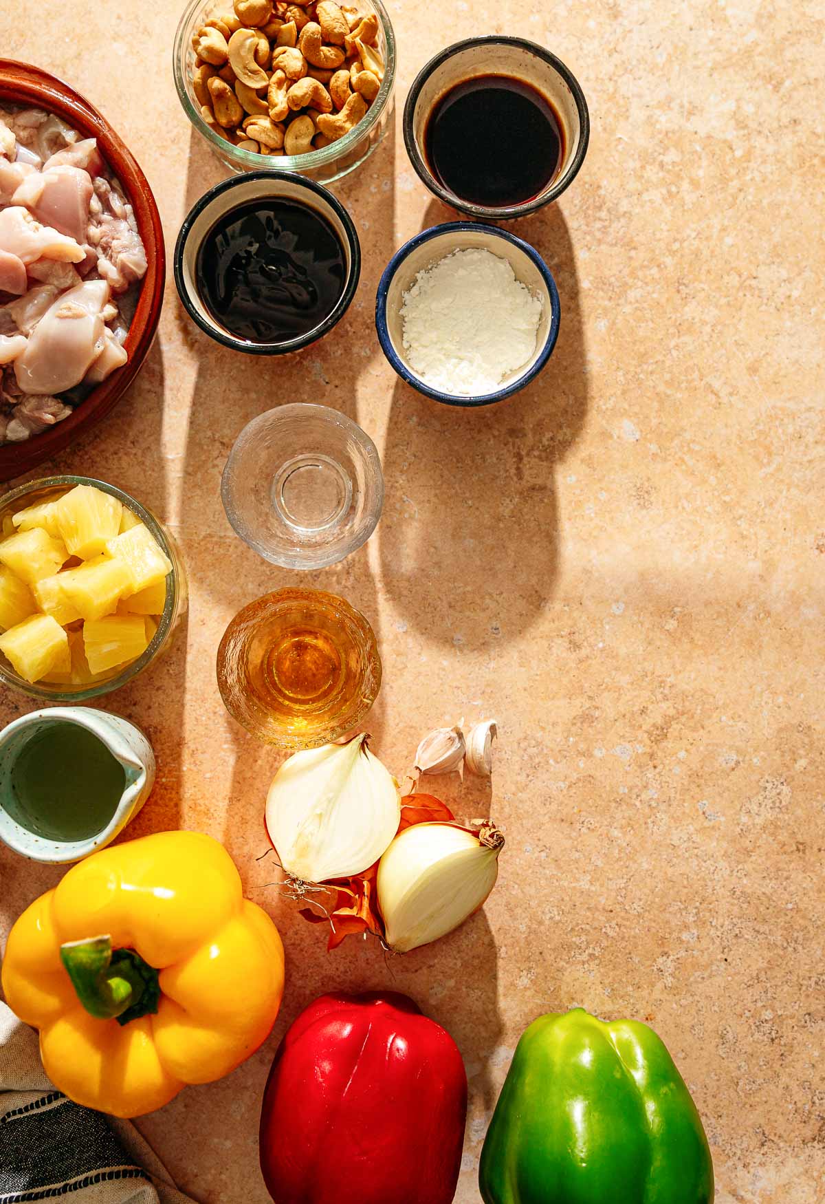 Ingredienten voor kip hawaï