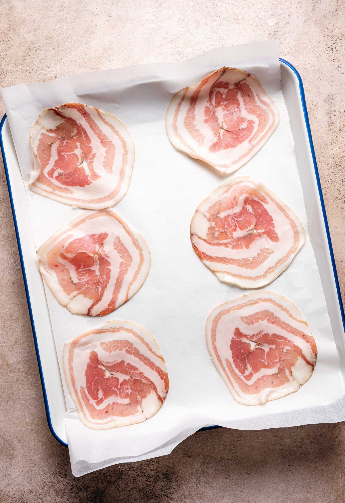 Pancetta bakken in de oven