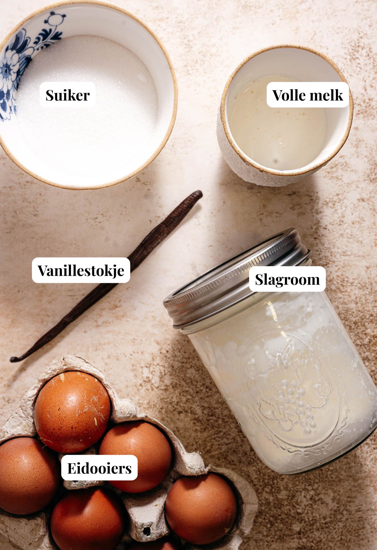 Ingredienten om zelf vanillesaus te maken
