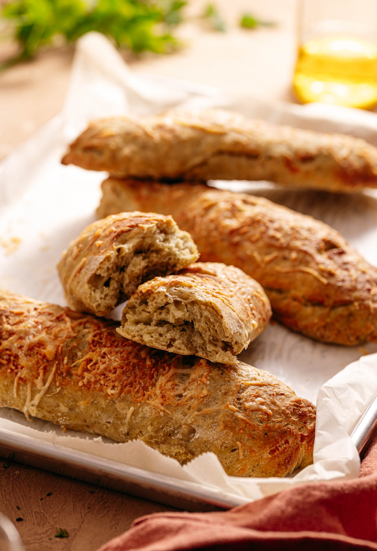 No knead broodjes met pesto recept