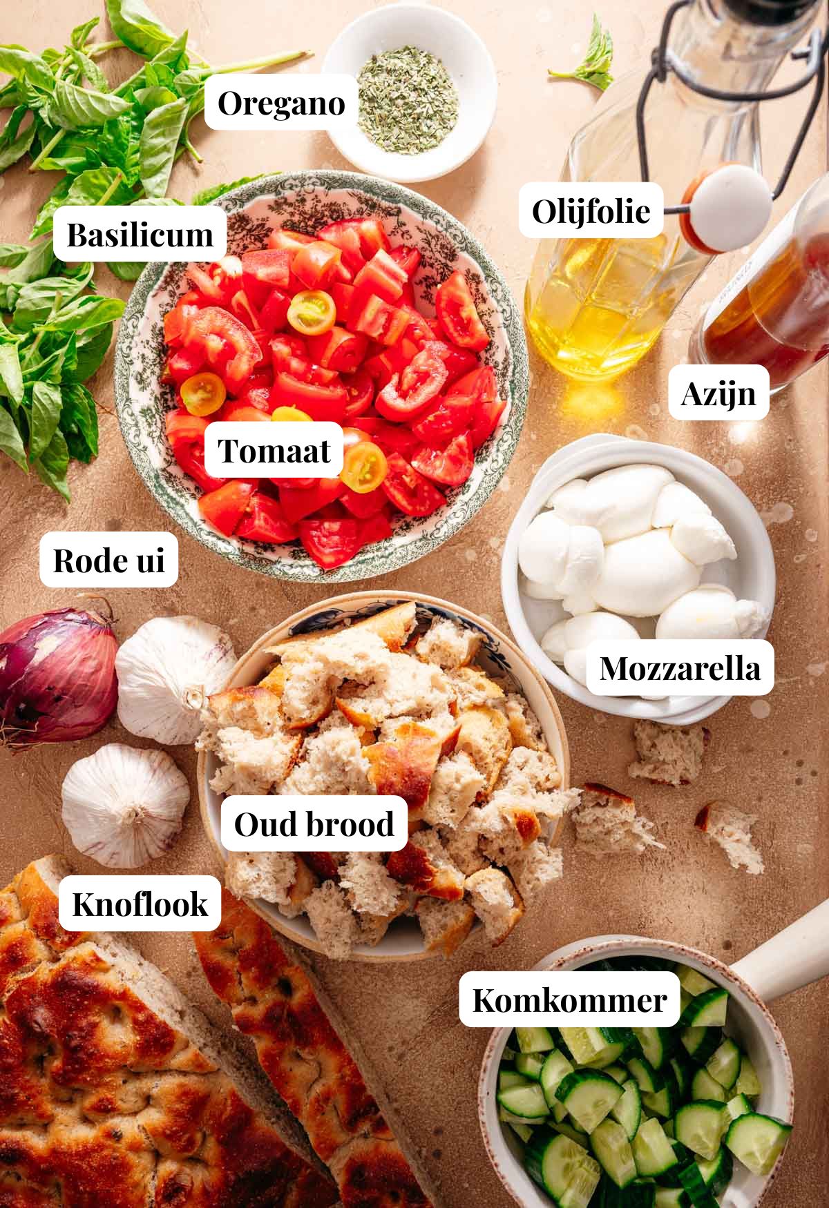 Ingredienten voor panzanella