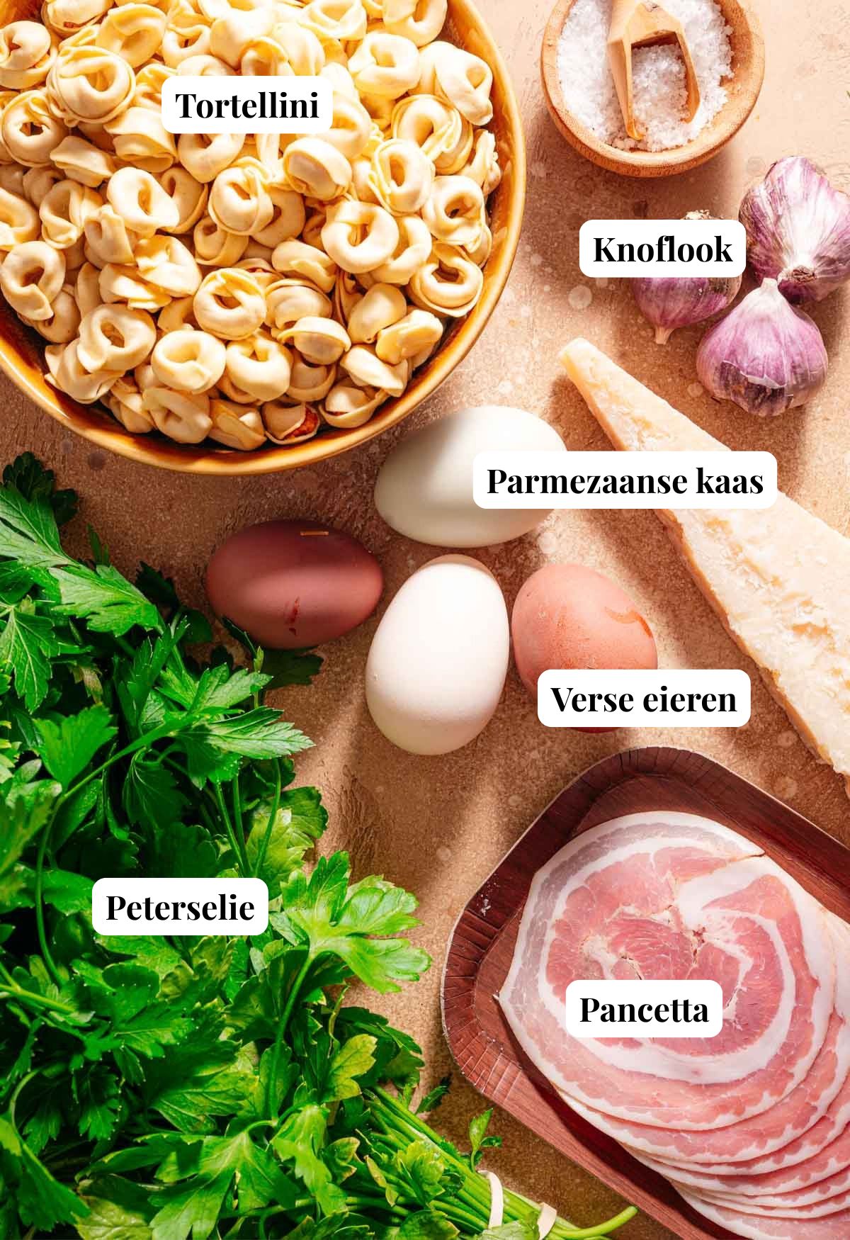 Ingredienten voor tortellini carbonara
