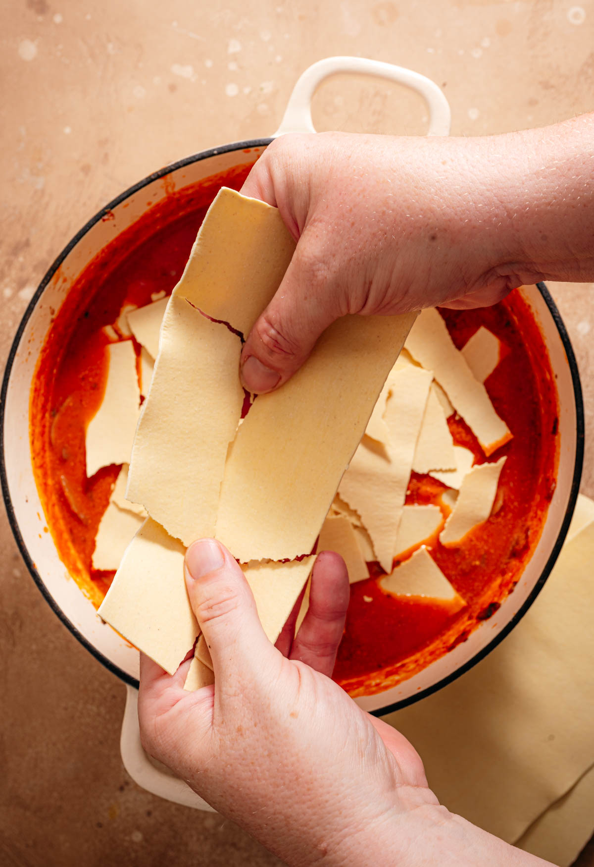 Stap 3: Lasagnebladen toevoegen