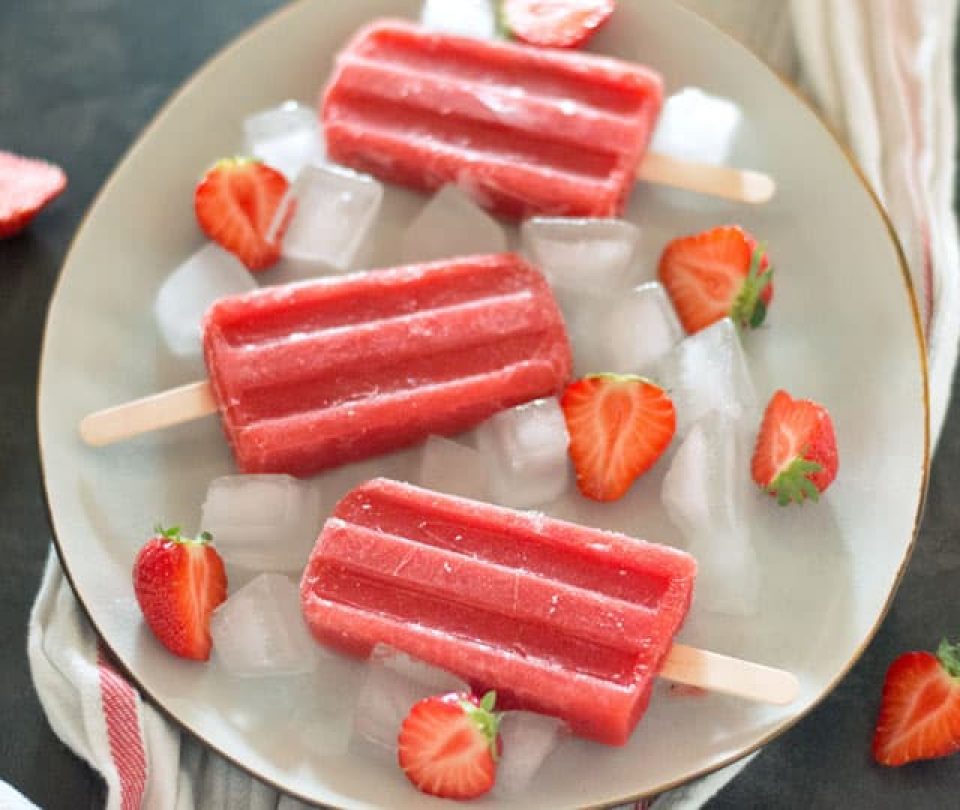 Verwonderend Aardbeien ijsjes (gezondere versie) | Eef Kookt Zo DU-42